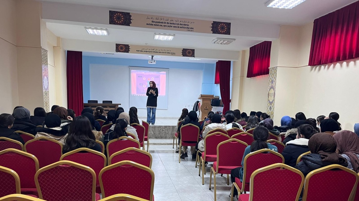 Ocak ayı rehberlik faliyetlerinden tbm bağımlılıklarla mücadele kapsamında seminerler yapıldı.